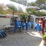 بيت شباب West Coast Surf *