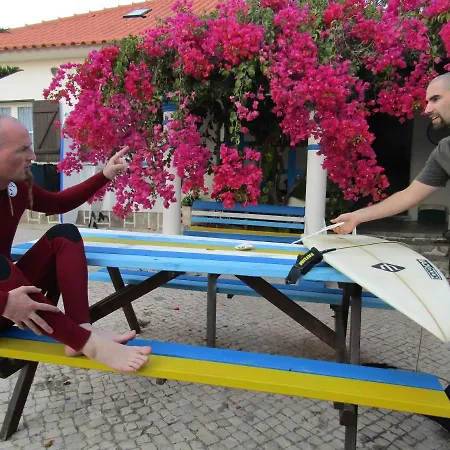 West Coast Surf Albergue *