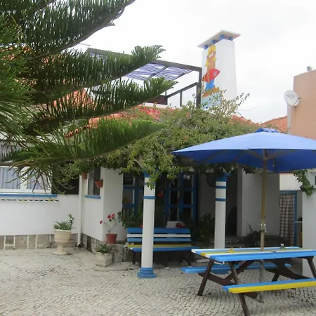 West Coast Surf Hostal